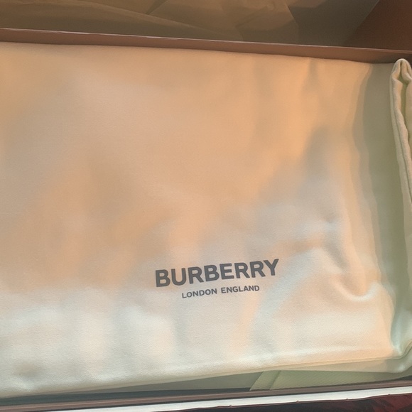 Burberry- Vintage Check Slides - Picture 2 of 6